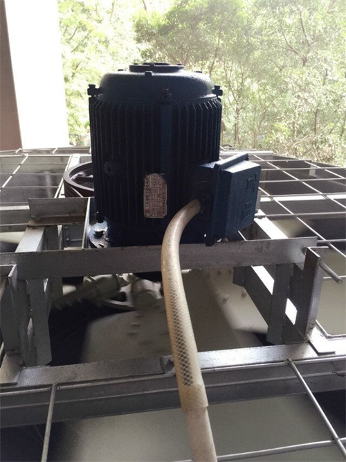 低噪音<a href=http://www.idc0757.cn/tags11_0.html target=_blank class=infotextkey>冷卻塔電機(jī)</a>
