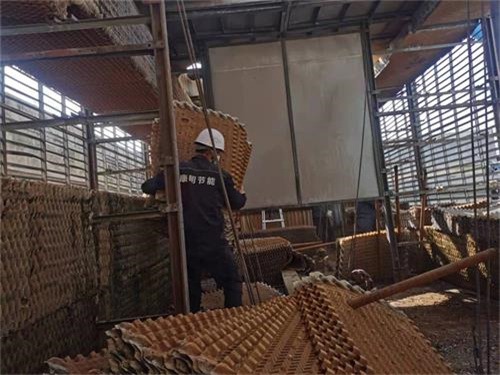 閉式冷卻塔對(duì)于工業(yè)廠家很重要,閉式冷卻塔廠家聯(lián)系方式