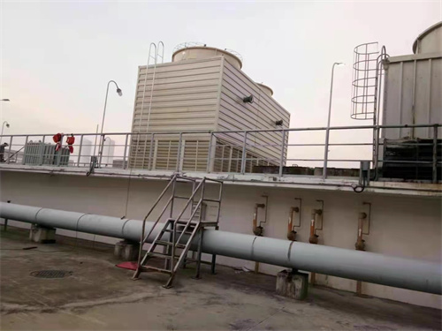 為什么閉式冷卻塔能節(jié)約大量的水？(冷卻塔機(jī)組的工作原理圖)