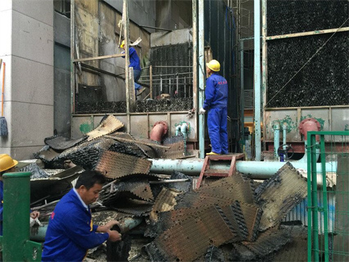 在廣東冷卻塔設(shè)計(jì)方面采取的防凍措施(廣東冷卻塔降噪生產(chǎn))